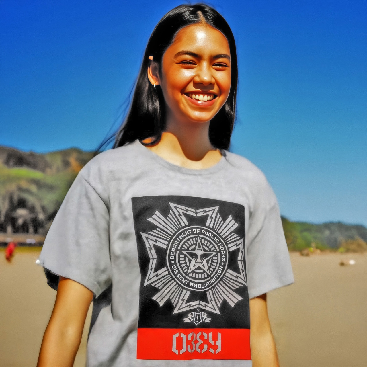 Винтажная фирменная футболка OBEY Shepard Fairey Public Works Medal 2004