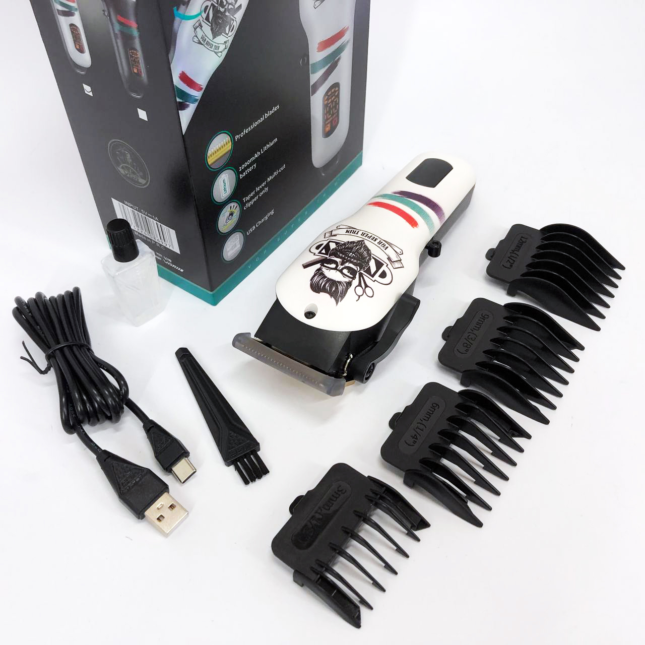 Машинка для стрижки волос и бороды профессиональная VGR V-699 с насадками и LED дисплеем. Цвет: белый