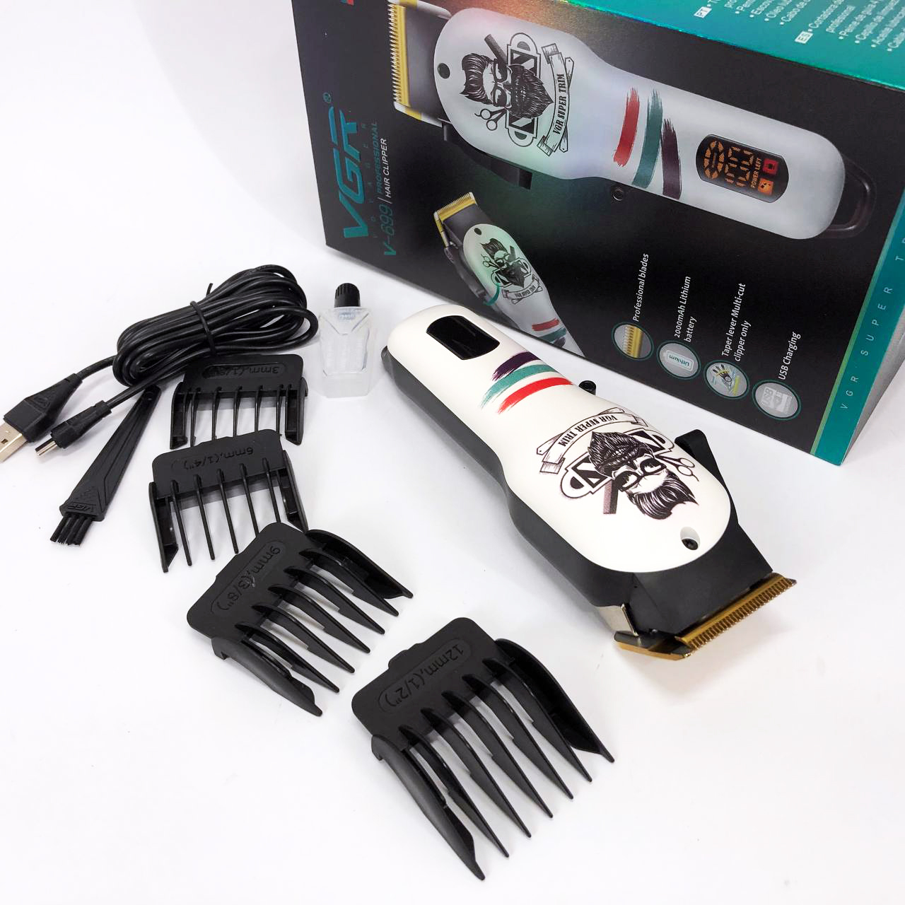 Машинка для стрижки волос и бороды профессиональная VGR V-699 с насадками и LED дисплеем. Цвет: белый