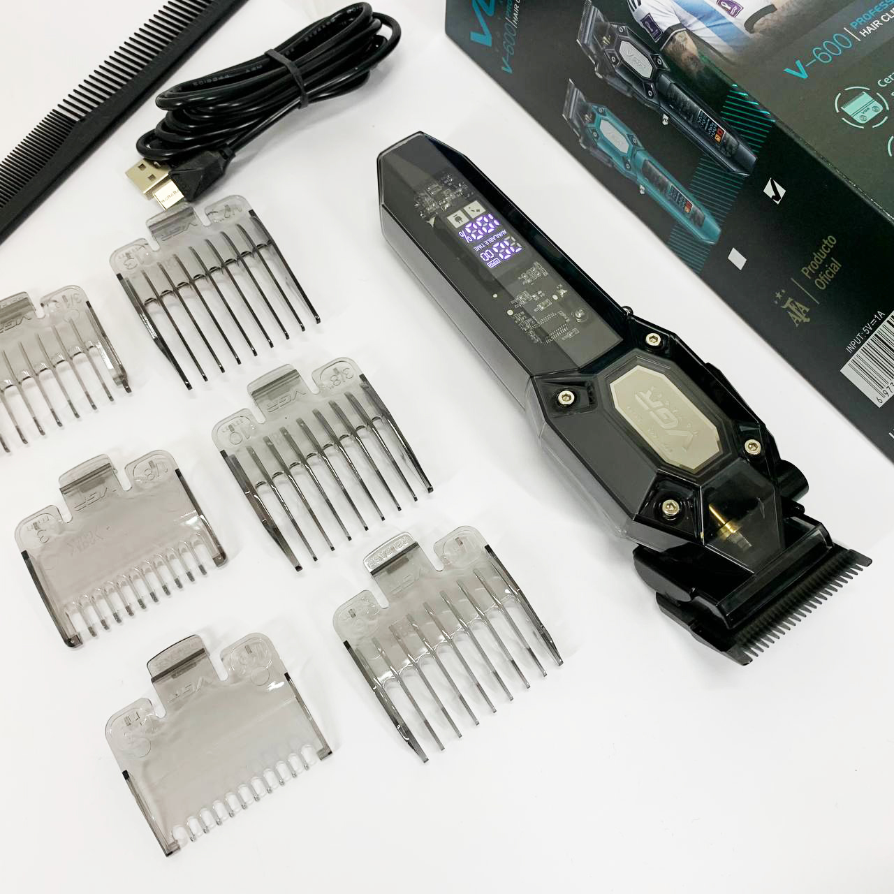 Аккумуляторная машинка для стрижки VGR V-600. Цвет: черный