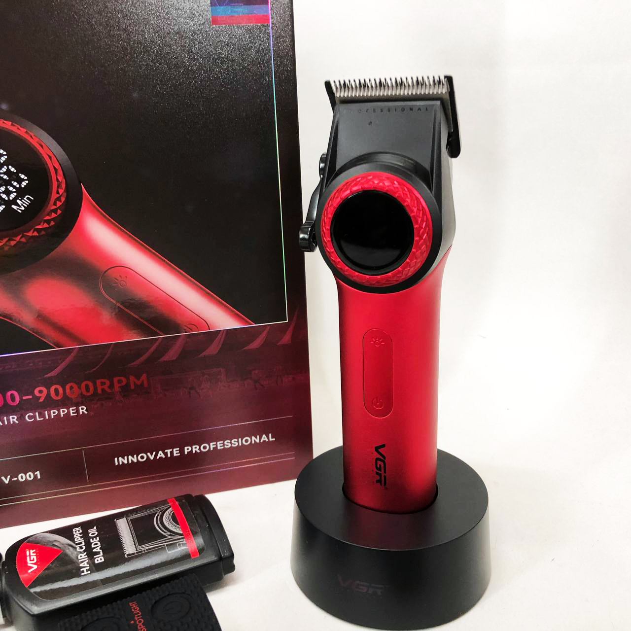 Профессиональная машинка для стрижки волос VGR V-001 RED с дисплеем 9000 об и 10 насадками (1,5-24 мм)