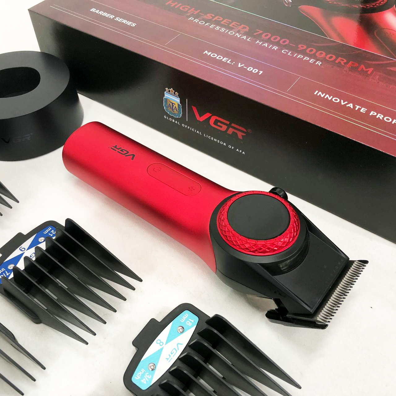 Профессиональная машинка для стрижки волос VGR V-001 RED с дисплеем 9000 об и 10 насадками (1,5-24 мм)
