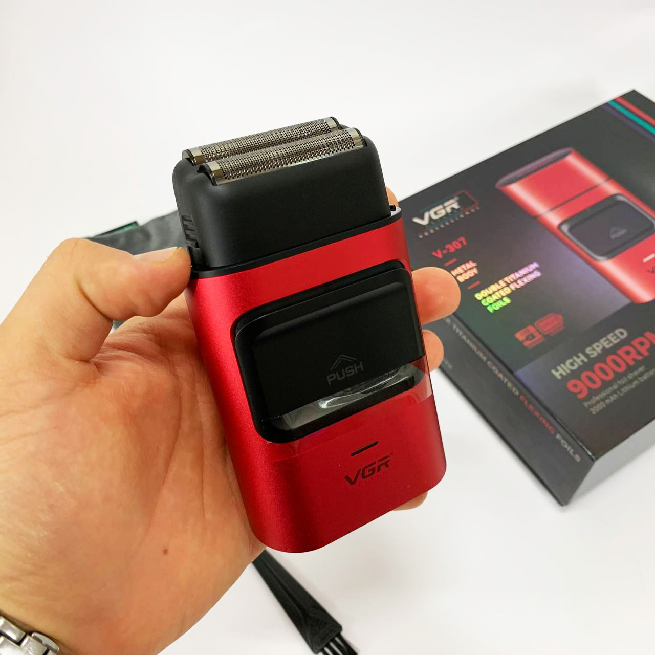 Электробритва-шейвер для бороды и лица VGR V-307 RED металлический корпус
