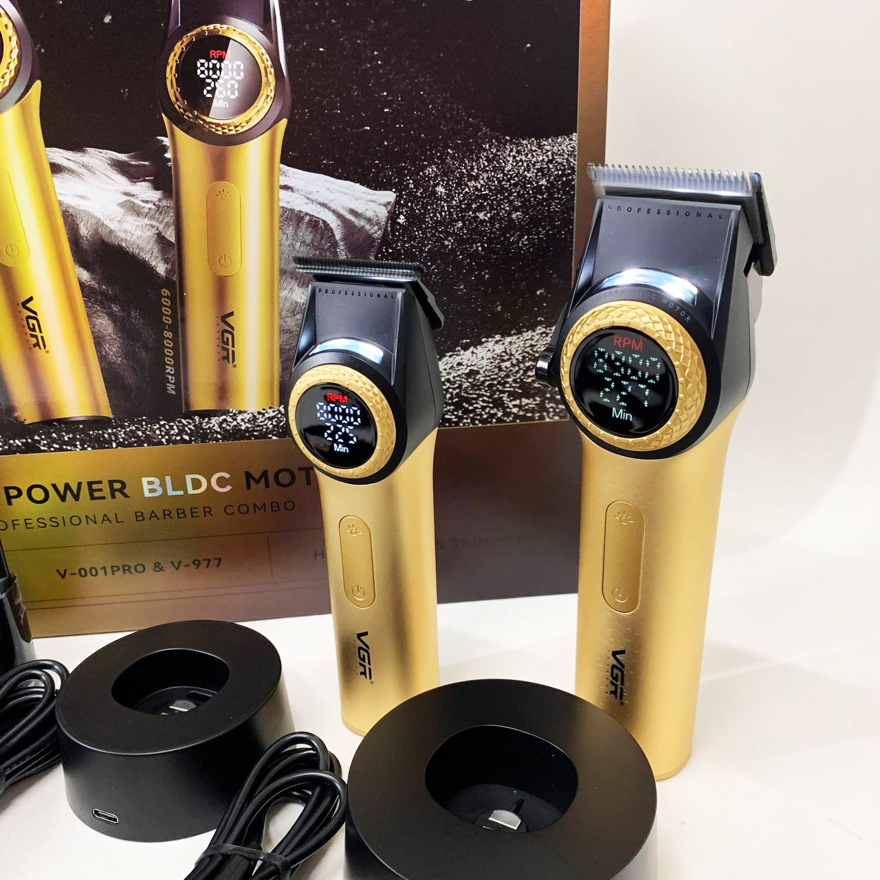Набор VGR 2 в 1 V-001 V-977 GOLD, аккумуляторная машинка для стрижки и триммер. Цвет: золотой