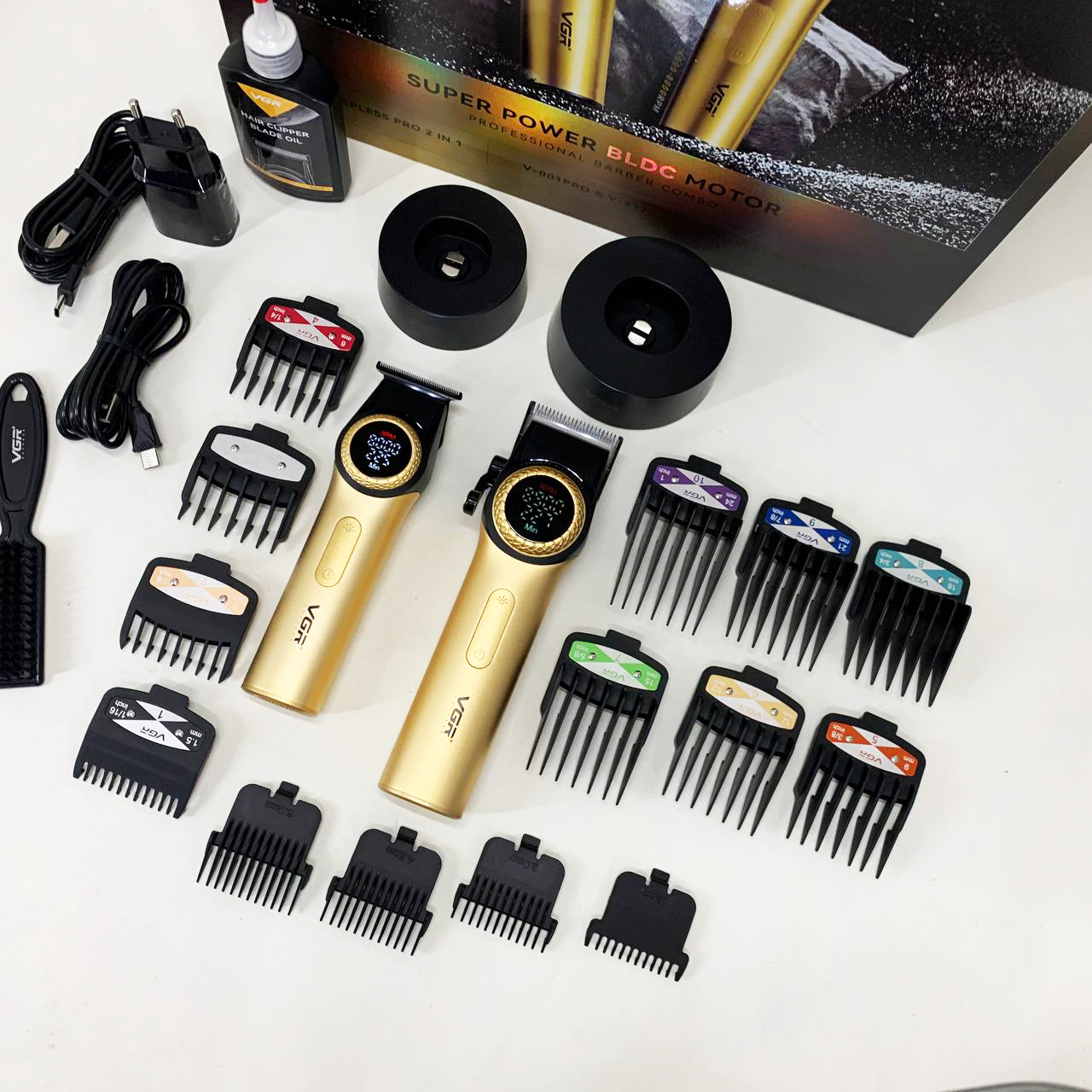 Набор VGR 2 в 1 V-001 V-977 GOLD, аккумуляторная машинка для стрижки и триммер. Цвет: золотой