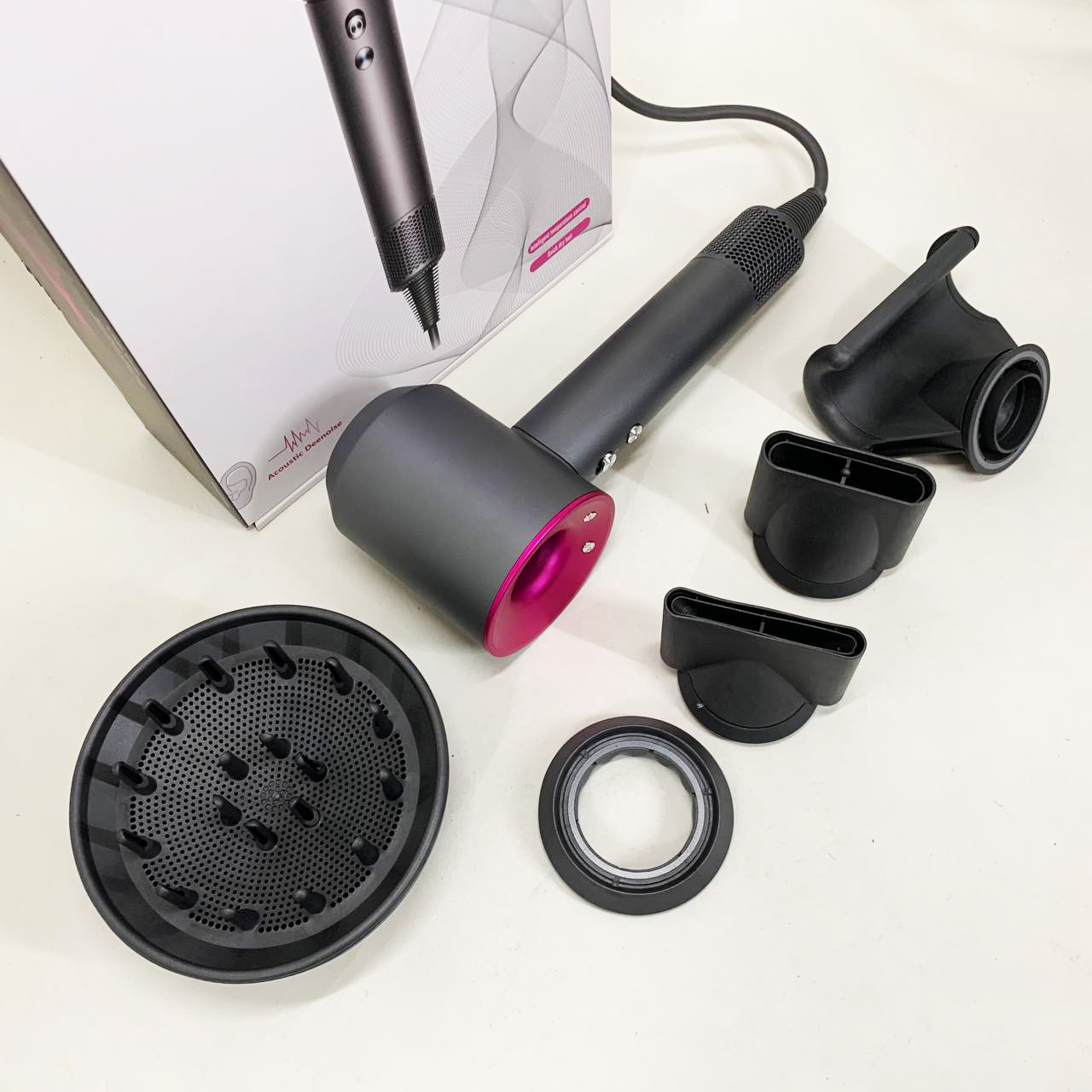 Фен Super Hair Dryer с 5 насадками для быстрой сушки и укладки волос.