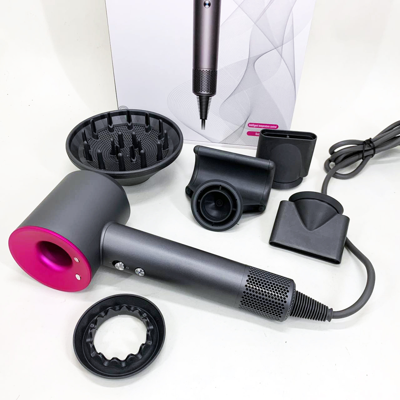 Фен Super Hair Dryer с 5 насадками для быстрой сушки и укладки волос.