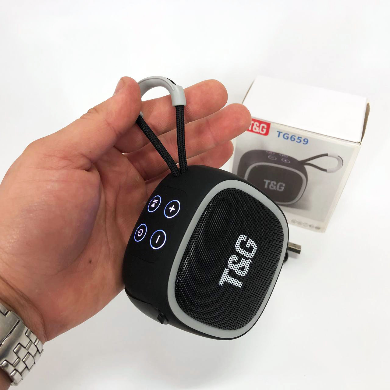 Портативная Bluetooth-колонка TG659 с ремешком, Блютуз колонка для улицы. Цвет: черный