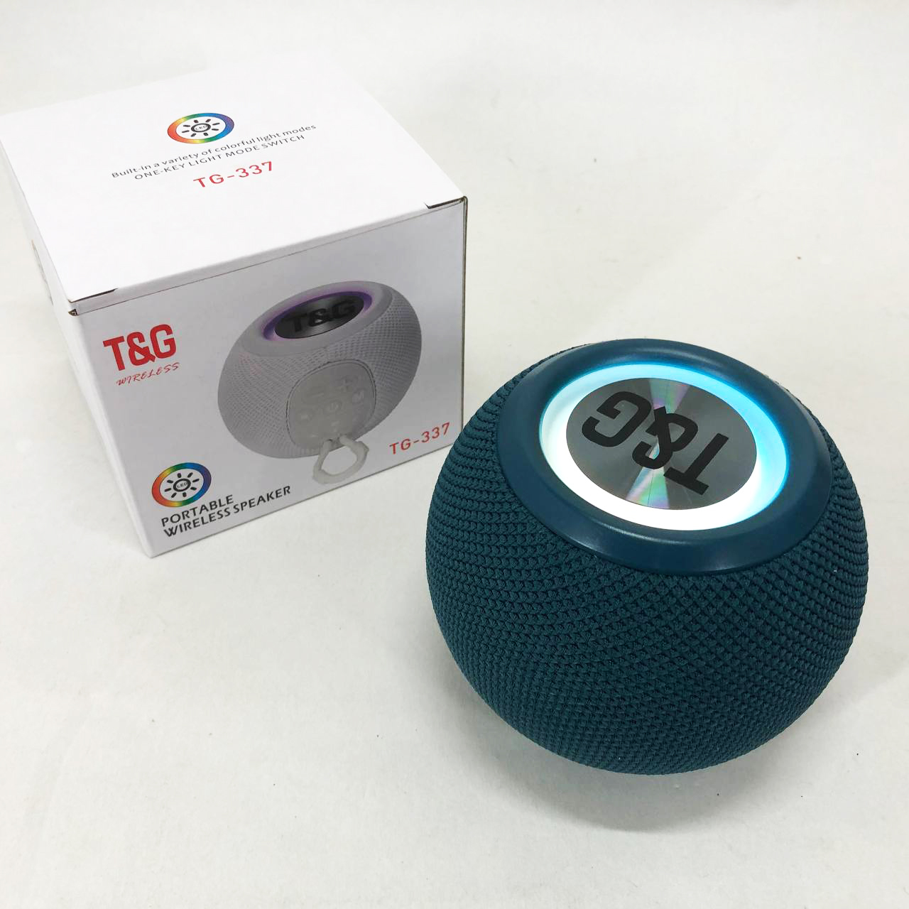 Беспроводная мощная колонка TG337 с Bluetooth, RGB-подсветкой и радио. Цвет: синий