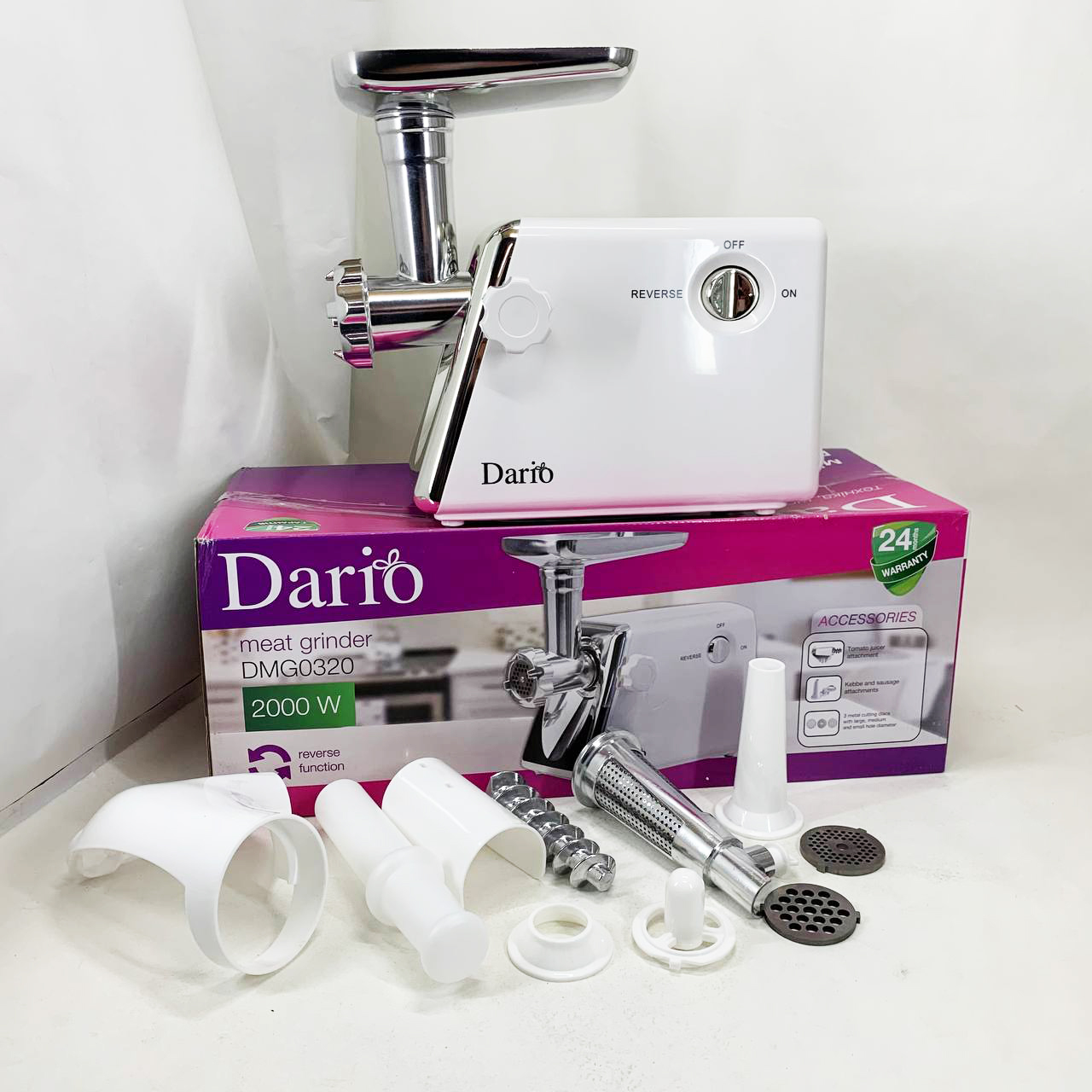 Мясорубка электрическая 2000 Вт Dario DMG0320. Цвет: белый