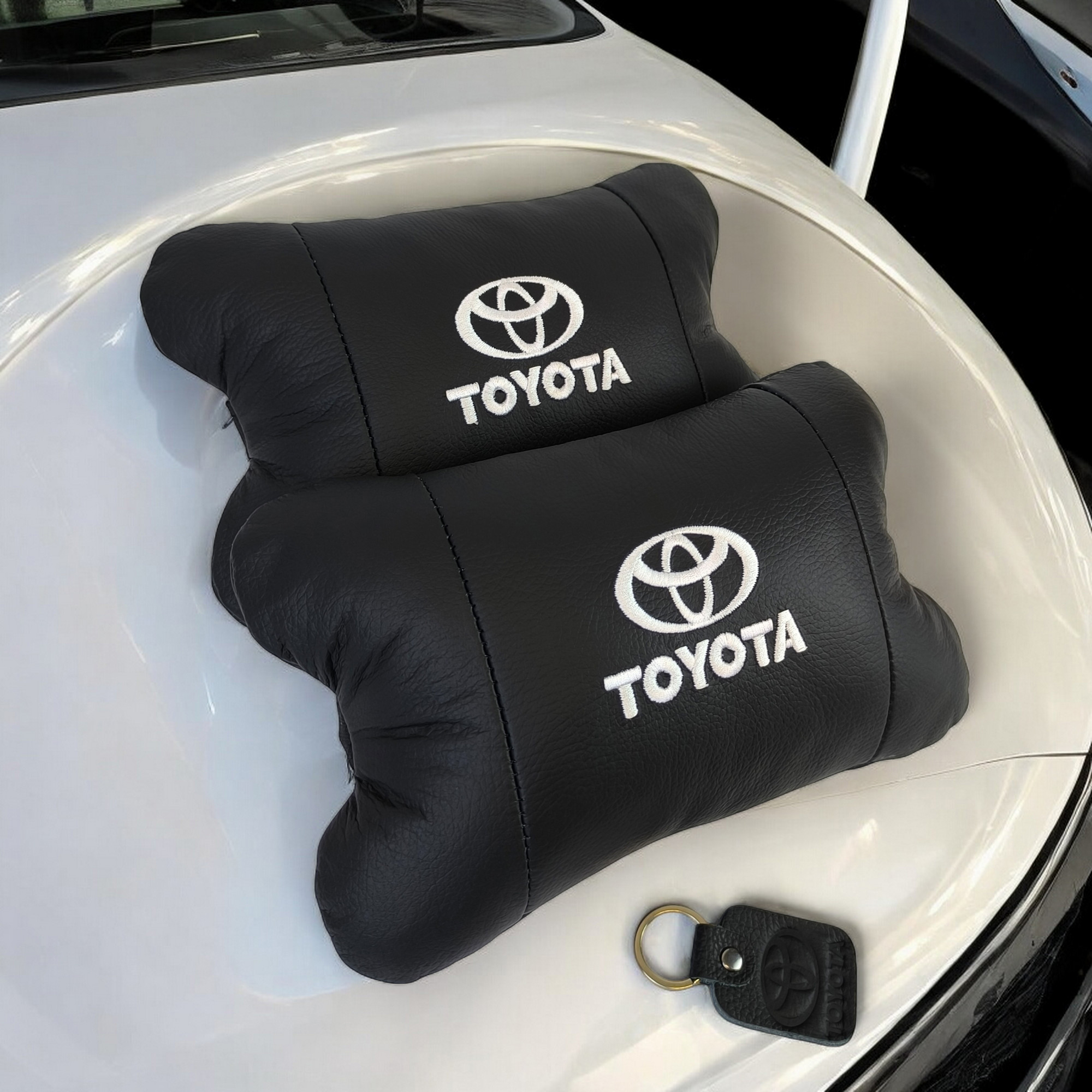 Подушки на подголовник Toyota 2шт, Набор подушек в авто Тойота, Автомобильная подушка Тойота