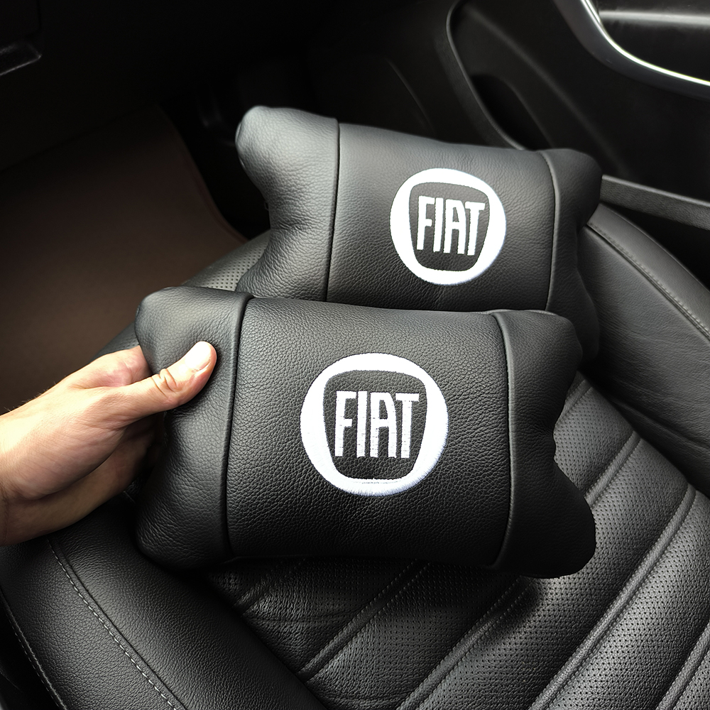 Набор подушек Fiat из натуральной кожи + вышивка логотипа и кожаный брелок в подарок