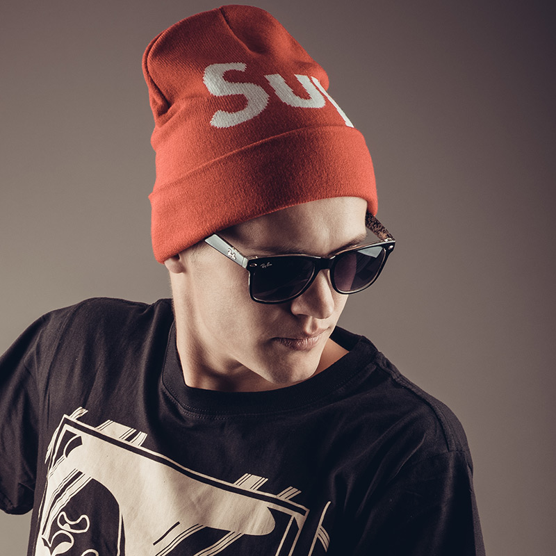 Supreme Шапка красная