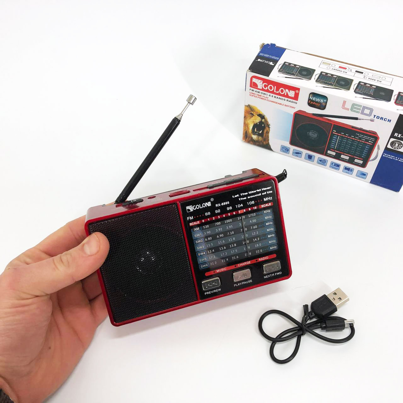 Радио GOLON RX-8866 цифровой портативный радиоприемник с фонариком функцией PowerBank. Цвет: красный