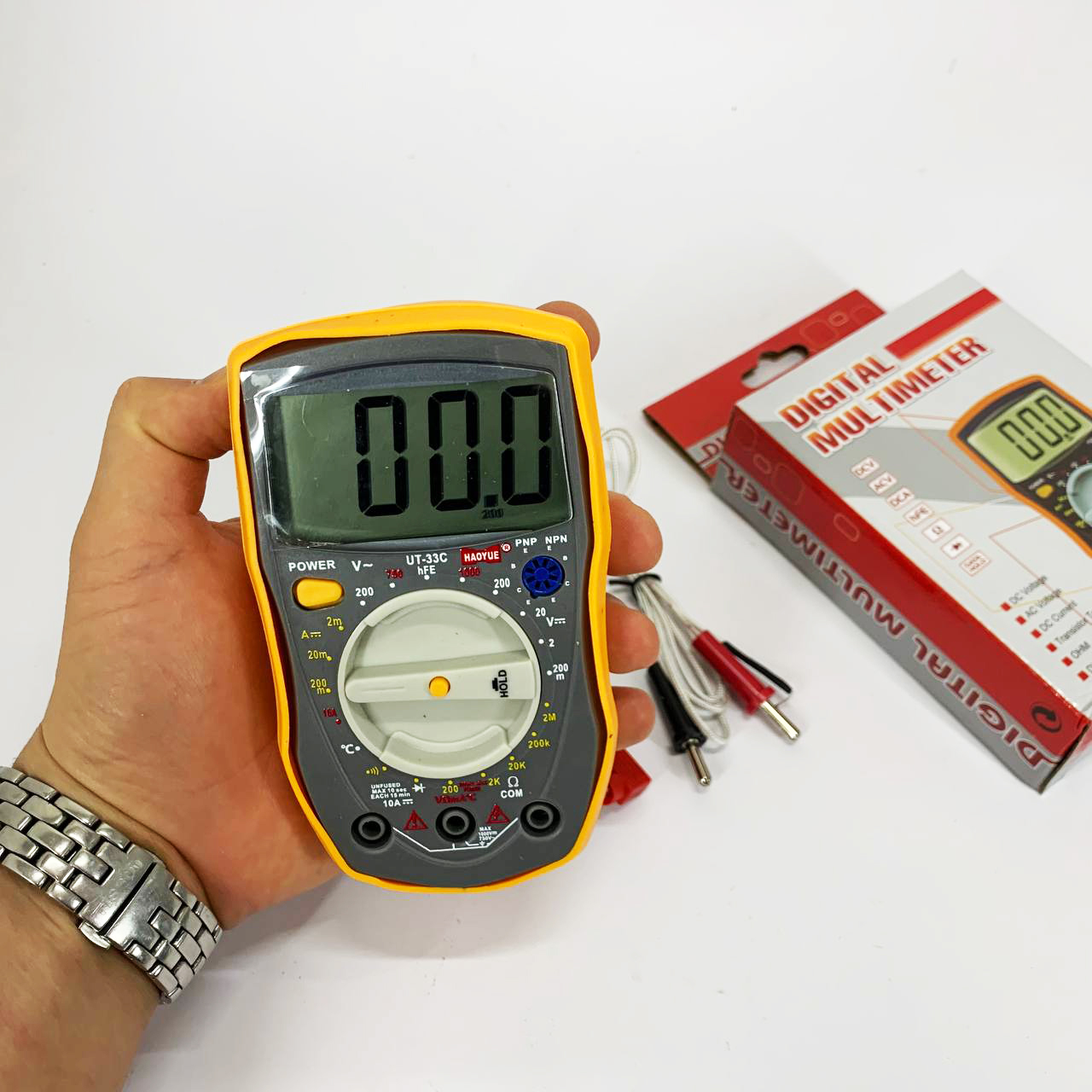 Мультиметр HAOYUE DT-33C Измерение: V(AC/DC), A(AC/DC), Ω, hFE, звонки. Функции: Data Hold, тест диодов