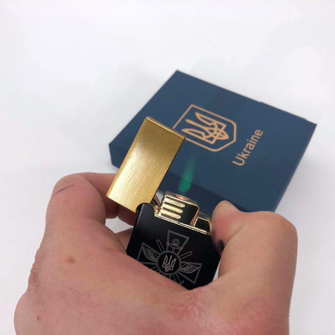 Зажигалка газовая Украина (Подарочная коробка, турбо пламя) HL-393-1. Цвет: золото