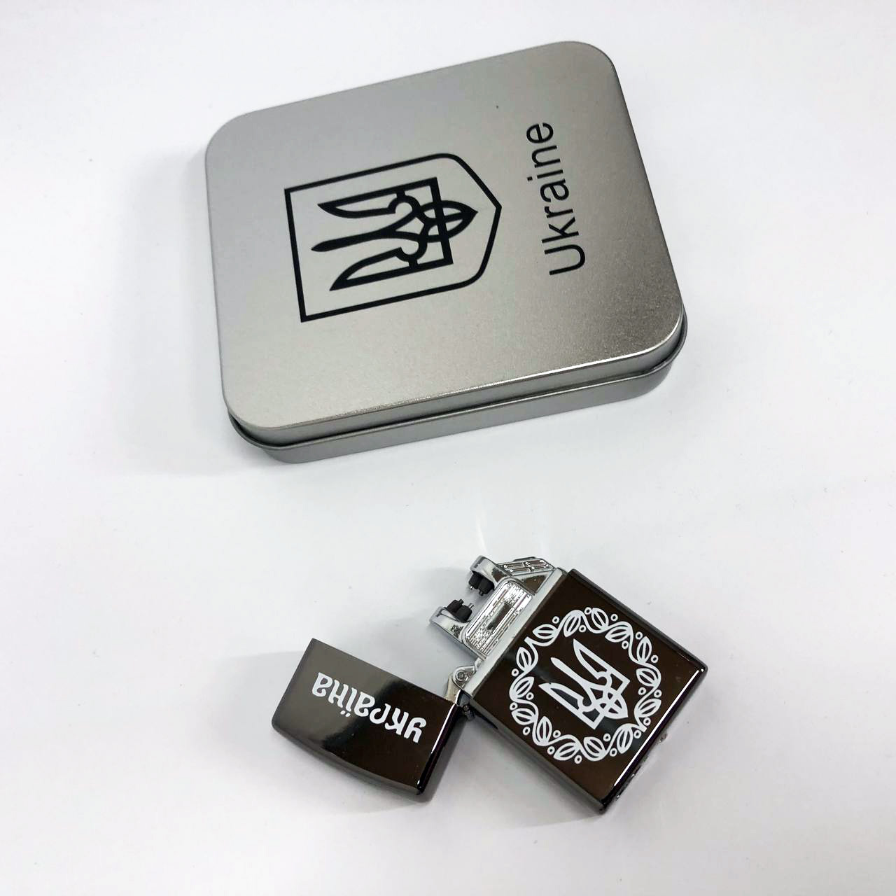 Дуговая электроимпульсная USB зажигалка Украина металлическая коробка HL-447. Цвет: черный
