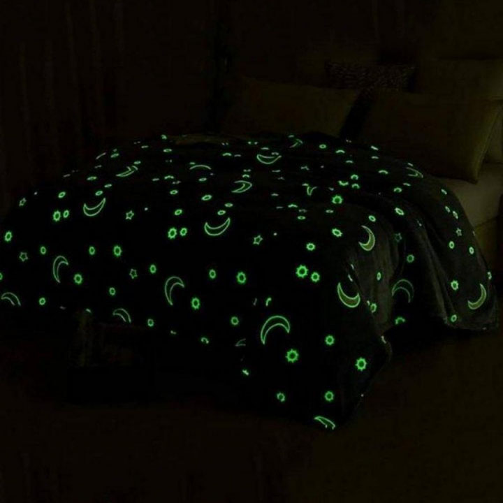 Светящийся в темноте плед плюшевое покрывало Blanket kids Magic Star 150х100 см флисовое одеяло. Цвет: розовый