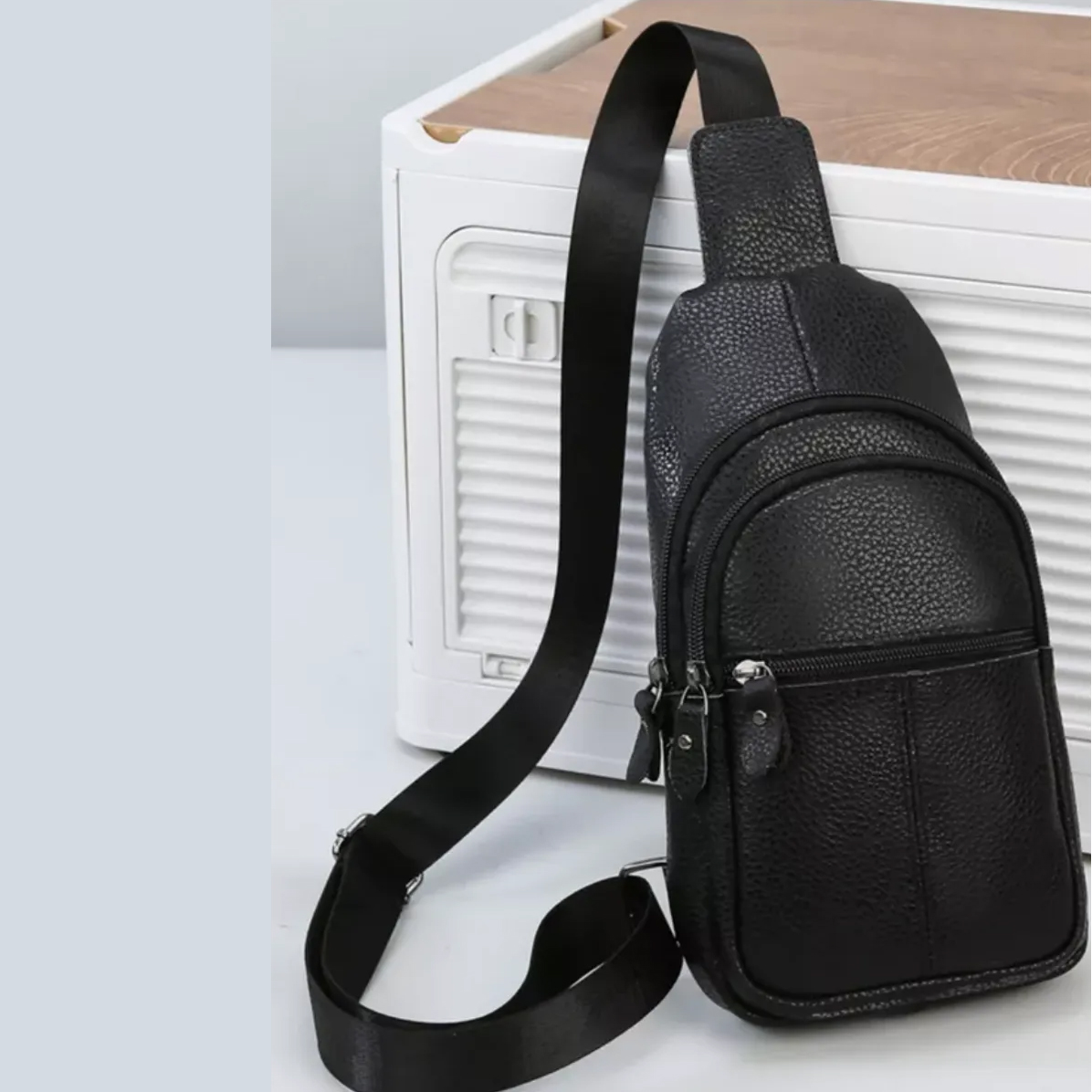 Стильная мужская кожаная сумка через плечо, натуральная кожа флотарь, качественная фурнитура