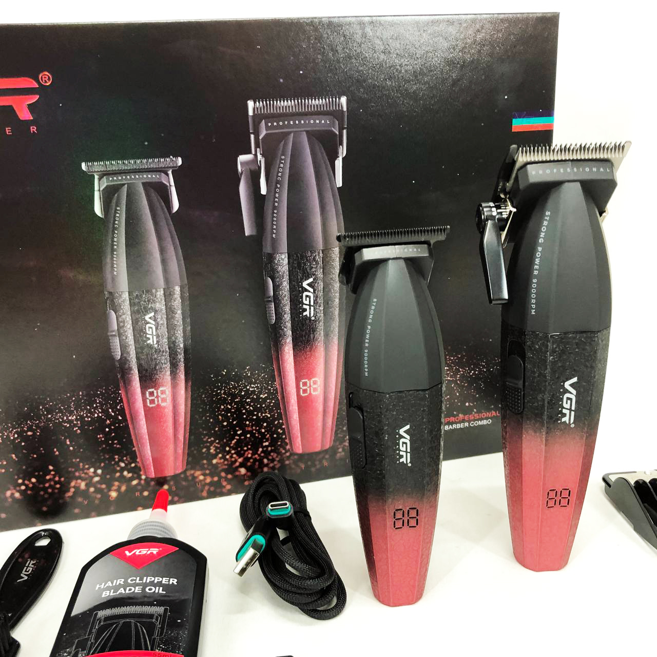 Профессиональный набор для стрижки волос VGR V-640 аккумуляторный Barber Combo PREMIUM. Цвет: красный