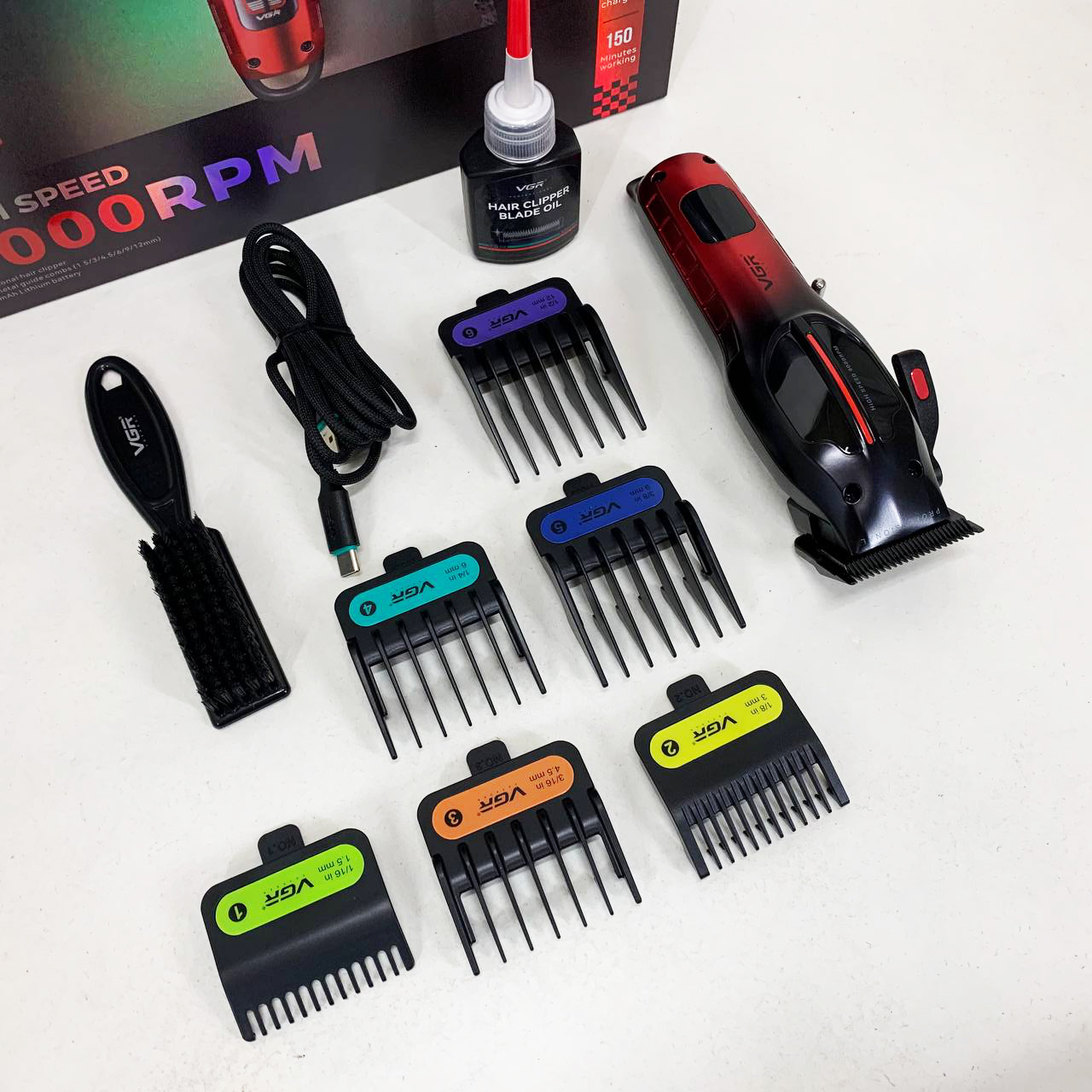 Аккумуляторная машинка для стрижки VGR V-026 RED. Цвет: красный