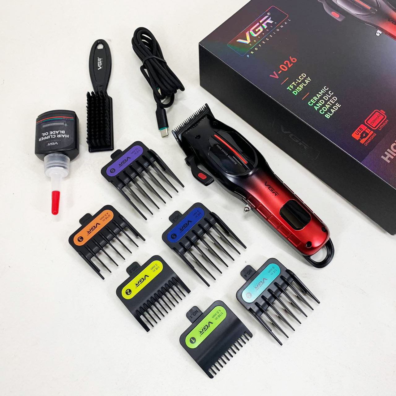 Аккумуляторная машинка для стрижки VGR V-026 RED. Цвет: красный