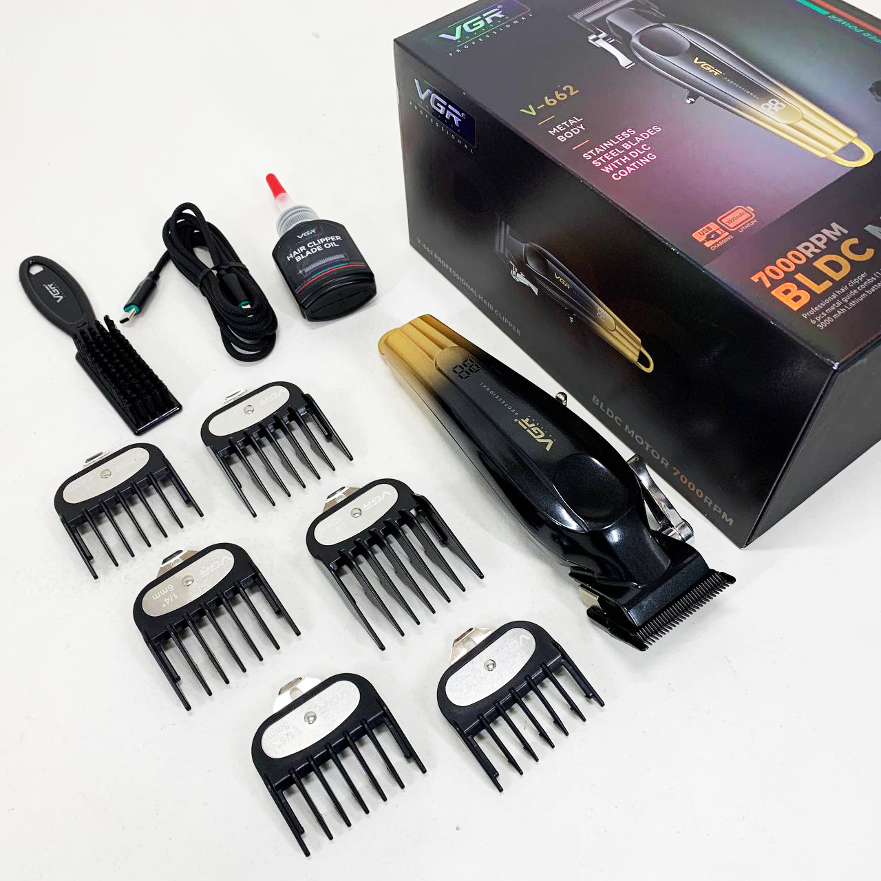 Аккумуляторная машинка для стрижки VGR V-662. Цвет: золотой