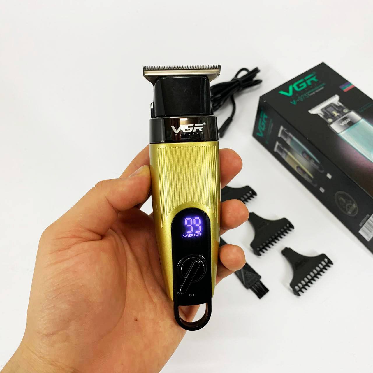 Машинка для стрижки волос VGR V-975 триммер для бороды и усов. Цвет: золотой
