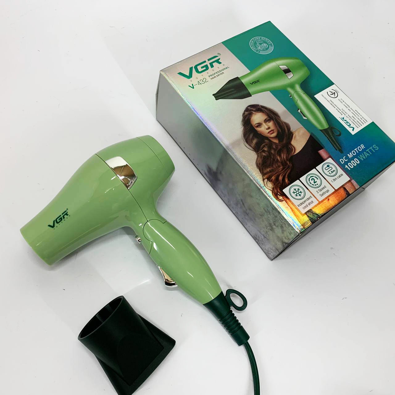 Фен для волос дорожный VGR V-432 GREEN, с концентратором 1000 Вт, ионизация и 2 режима. Цвет: зеленый
