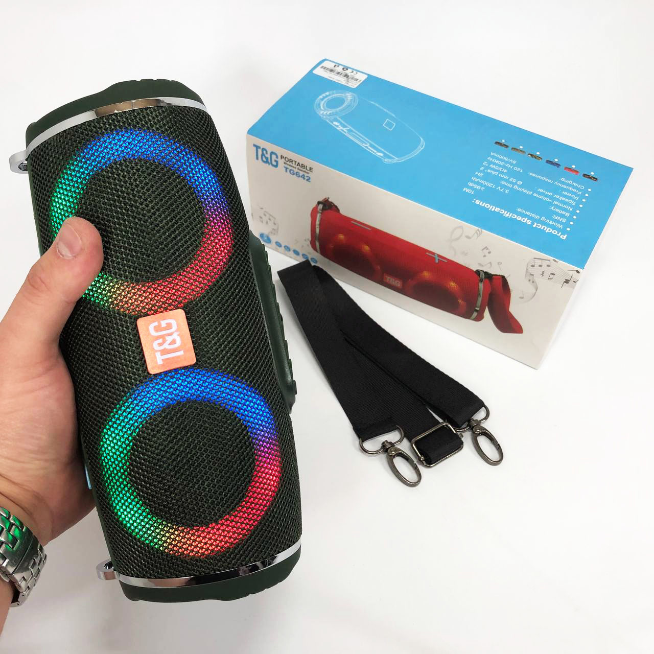 Портативная колонка TG642 с RGB подсветкой и ремешком, громкая блютуз колонка. Цвет: зеленый