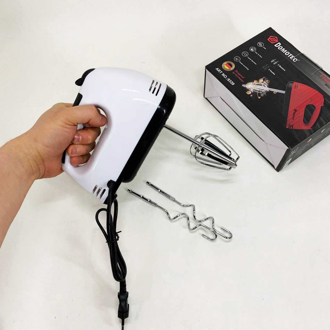 Миксер ручной RAF R6633B. Цвет: белый