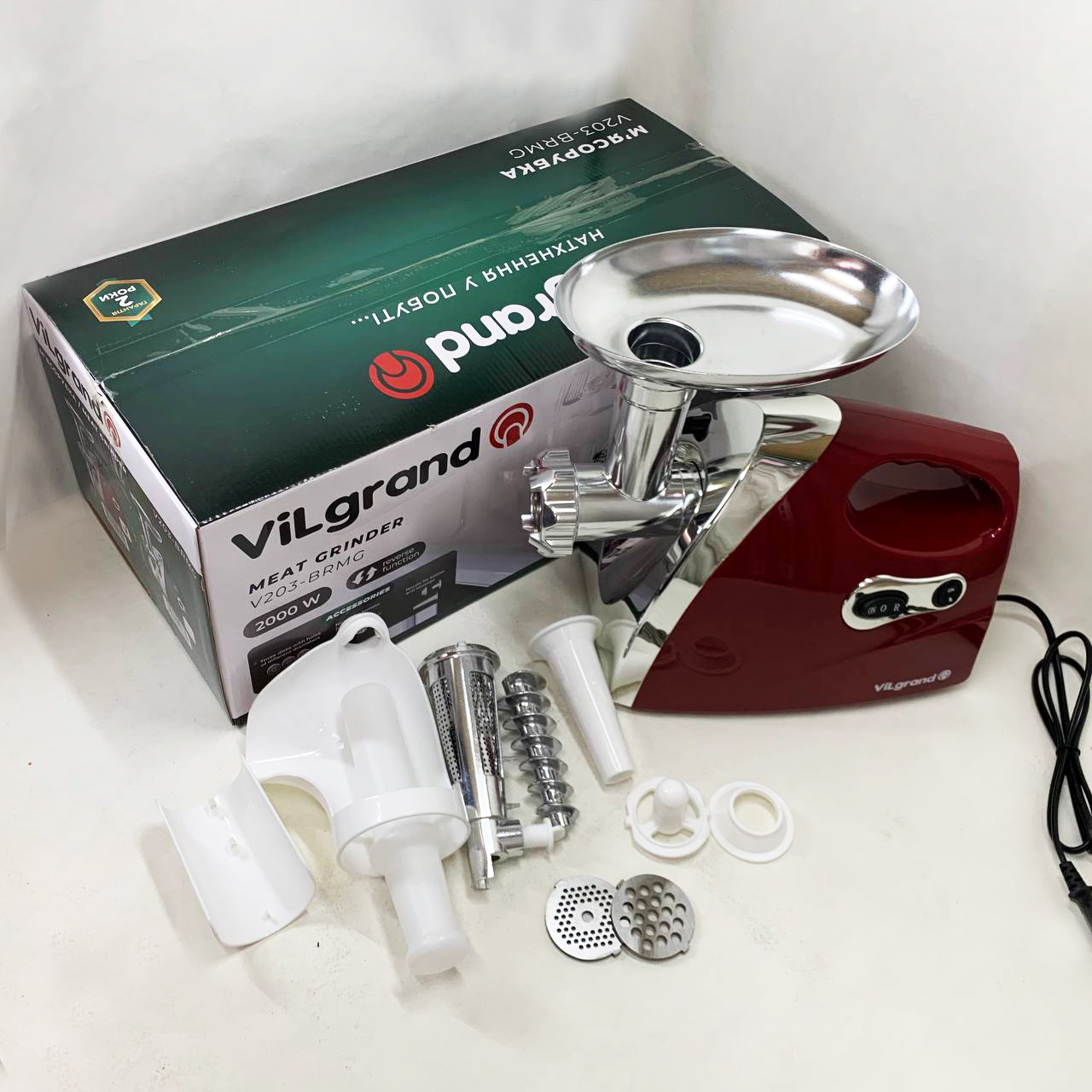 Электромясорубка ViLgrand V203-BRMG. Цвет: красный