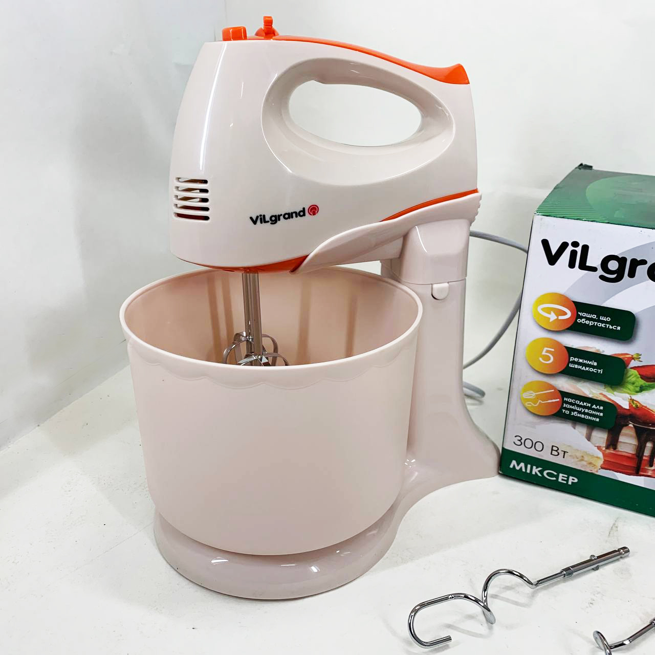 Миксер ViLgrand VHM3017B. Цвет: бежевый