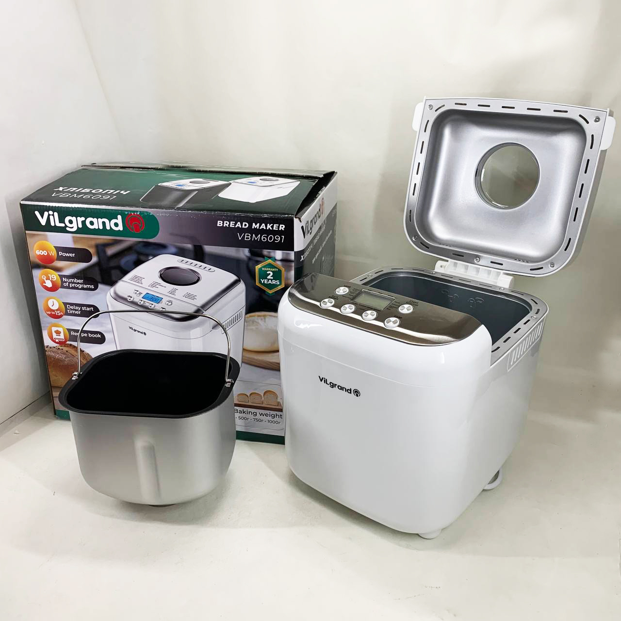 Хлебопечка ViLgrand VBM6091. Цвет: белый