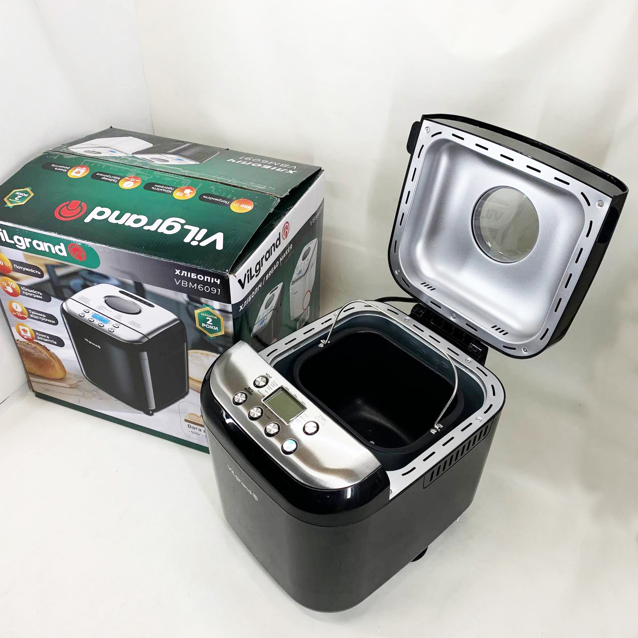 Хлебопечка ViLgrand VBM6091. Цвет: черный