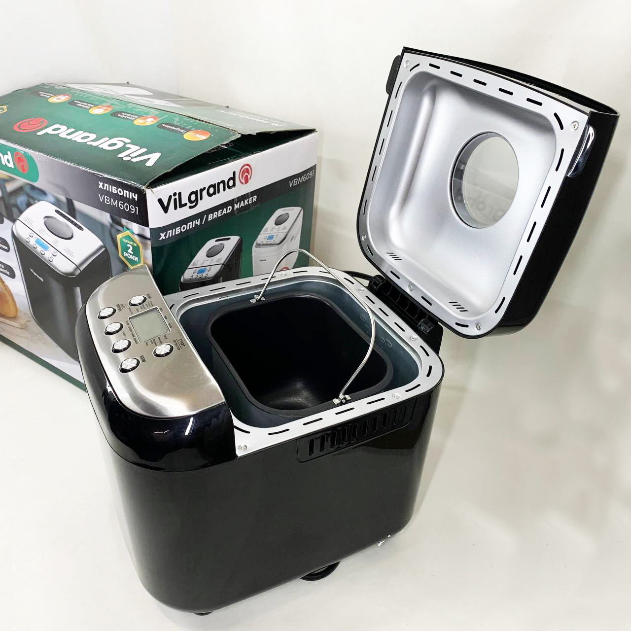 Хлебопечка ViLgrand VBM6091. Цвет: черный