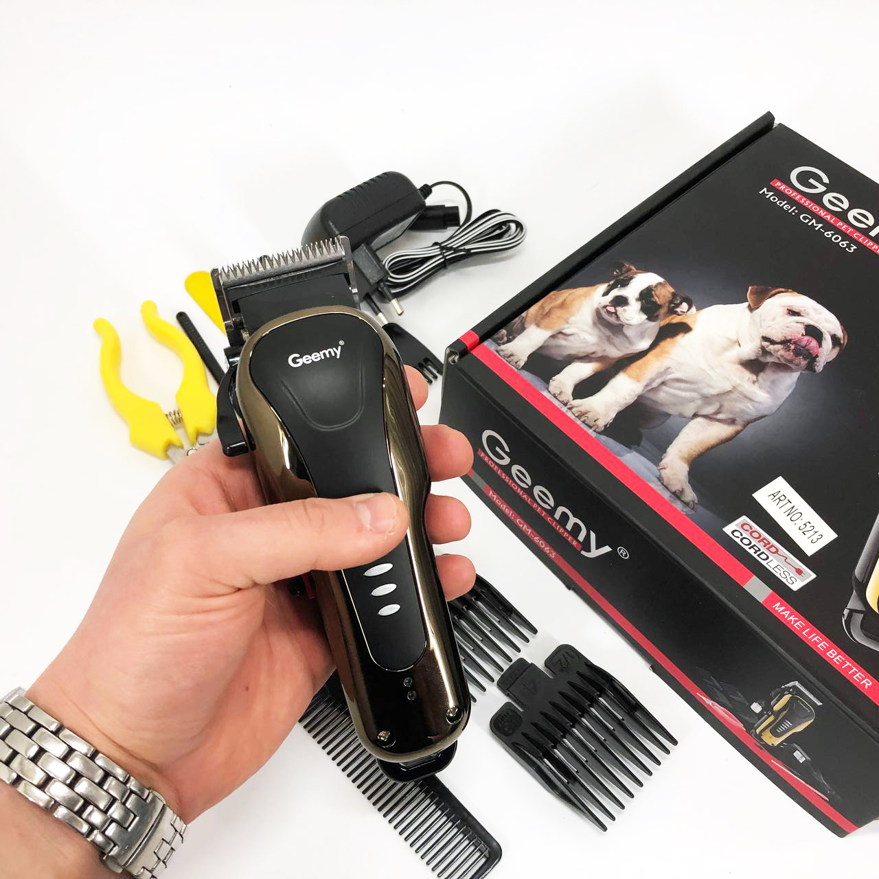 Машинка для стрижки животных Gemei GM 6063 + 4 насадки груминга