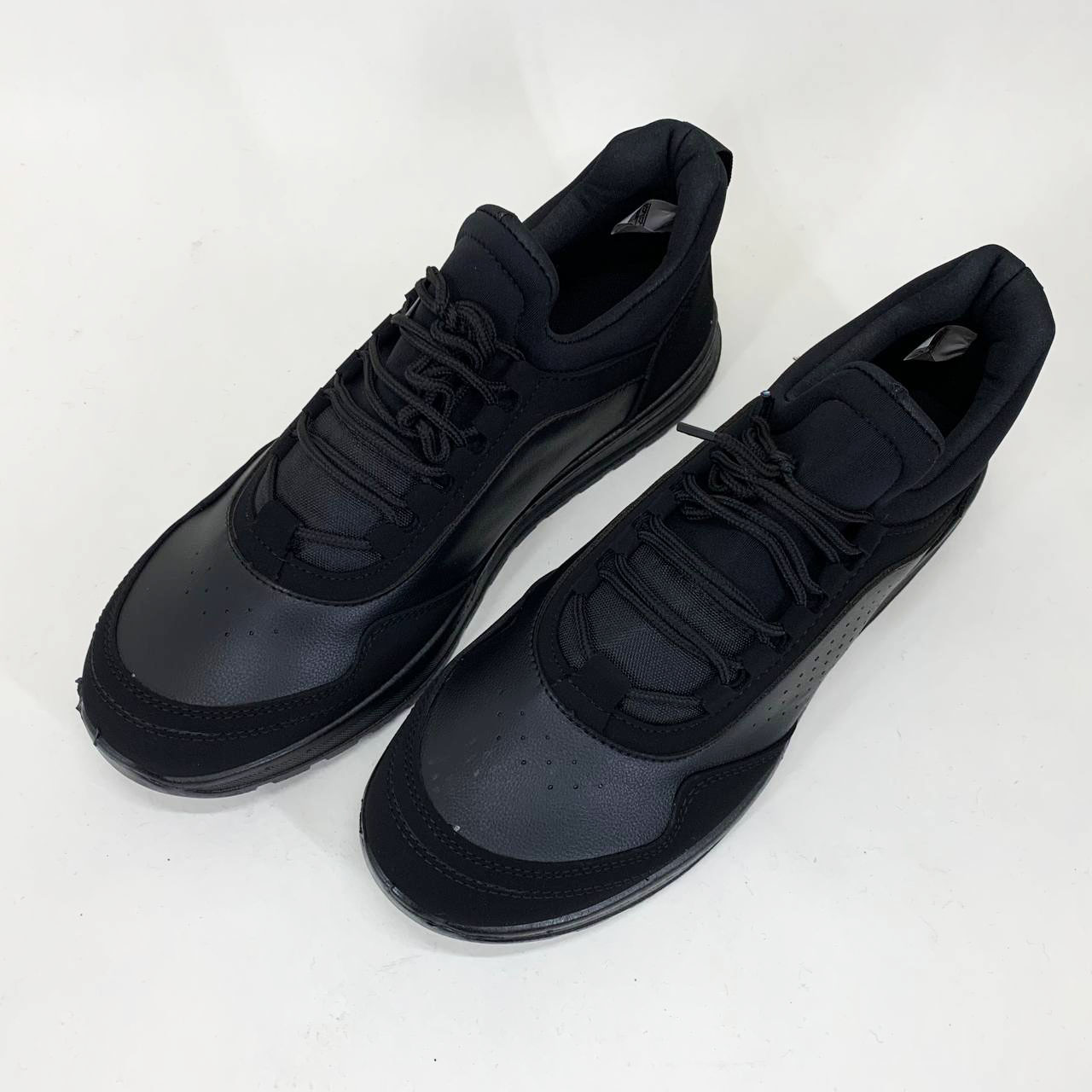 Кроссовки утепленные 44р 28,5см, Кроссовки еврозима