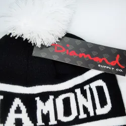 Diamond Шапка чёрная с белым бубоном