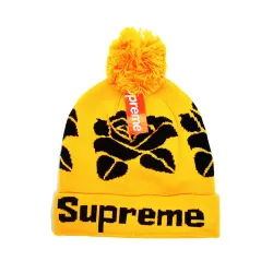 Supreme Шапка оранжевая с бубоном