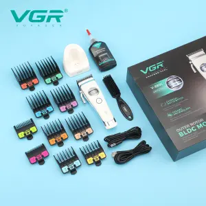 Аккумуляторная машинка для стрижки VGR V-880C. Цвет: белый