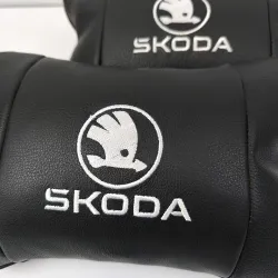 Автомобильные подушки 2 шт на подголовник Skoda / Вред, из натуральной кожи, стильный аксессуар для вашего авто
